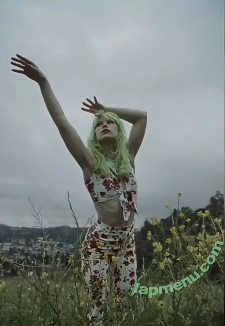 Kat Moss nude photo #0122 (8leggedbaby)