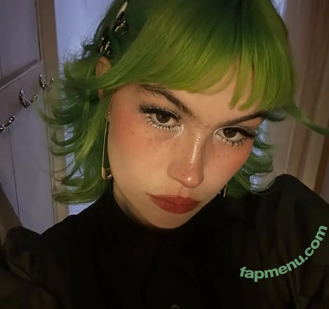 Kat Moss nude photo #0139 (8leggedbaby)