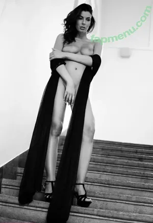 Kata Purt / Kate Purt nude photo #0011