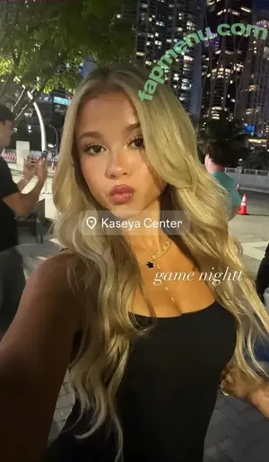 Katalina Cartmel / Katalinacarttmel / Katcartmel / Katalina Cartmel / katalinacarttmel nude photo #0010