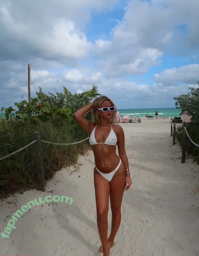 Katalina Cartmel nude photo #0320 (Katalinacarttmel / Katcartmel)