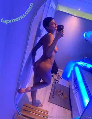  nude photo #0002