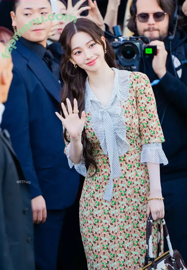 katarinabluu nude photo #1659 (Karina / aespa / karinamasfina)