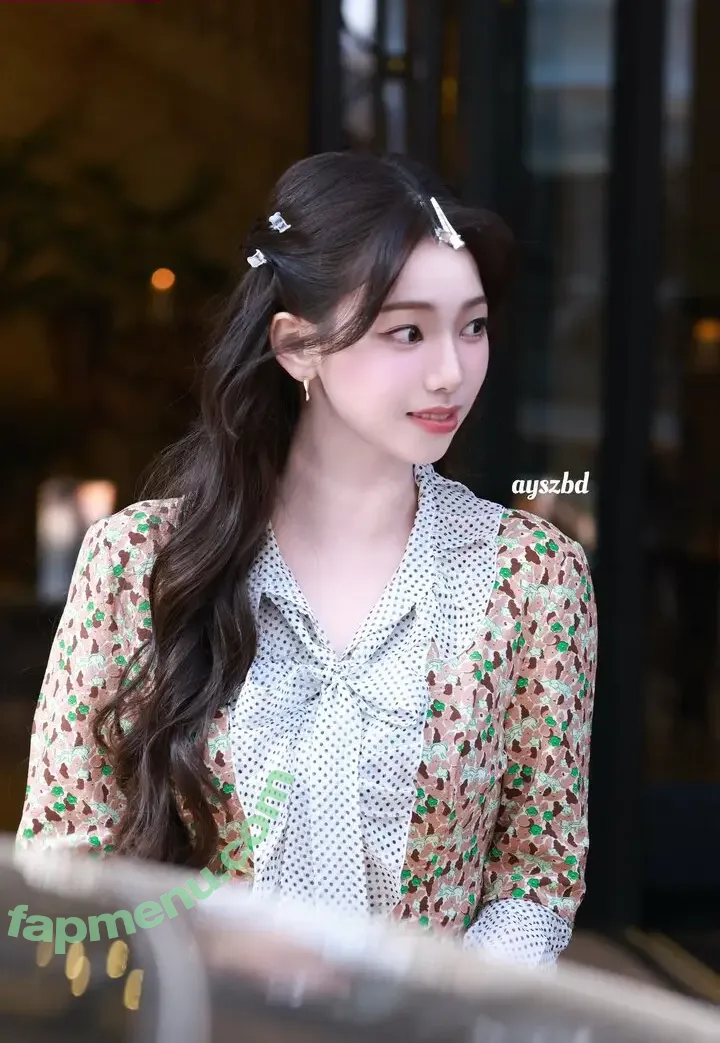 katarinabluu nude photo #1660 (Karina / aespa / karinamasfina)