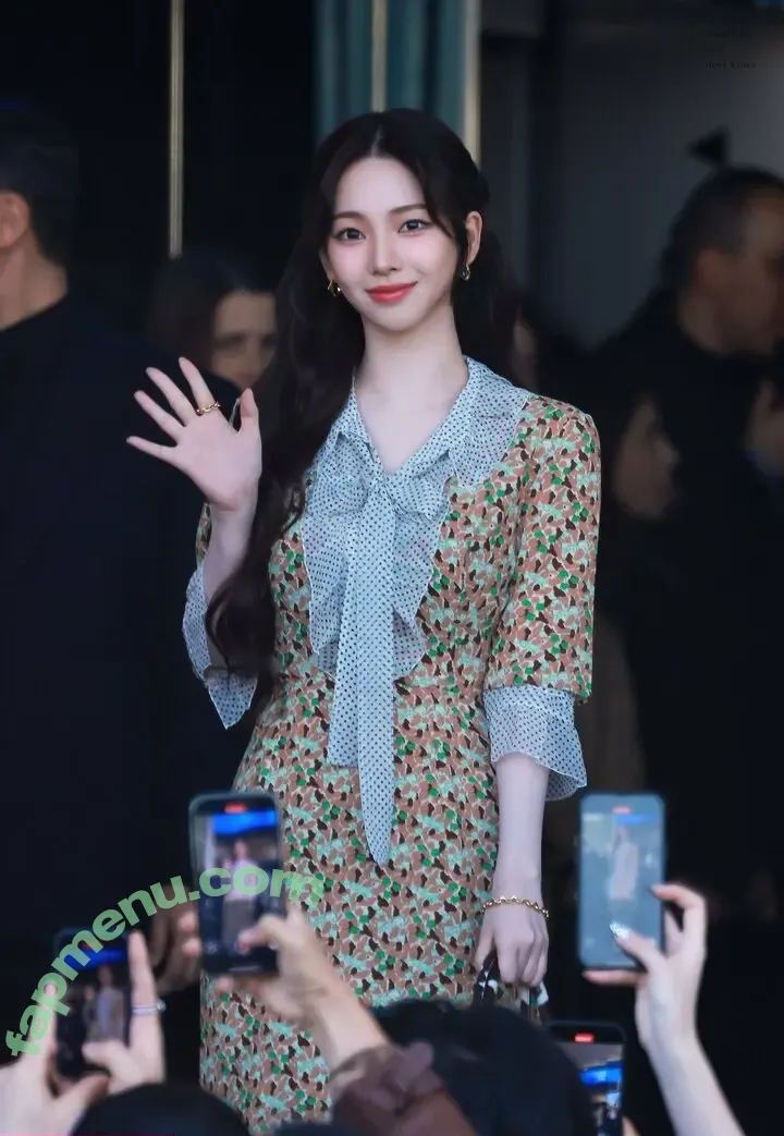 katarinabluu nude photo #1673 (Karina / aespa / karinamasfina)