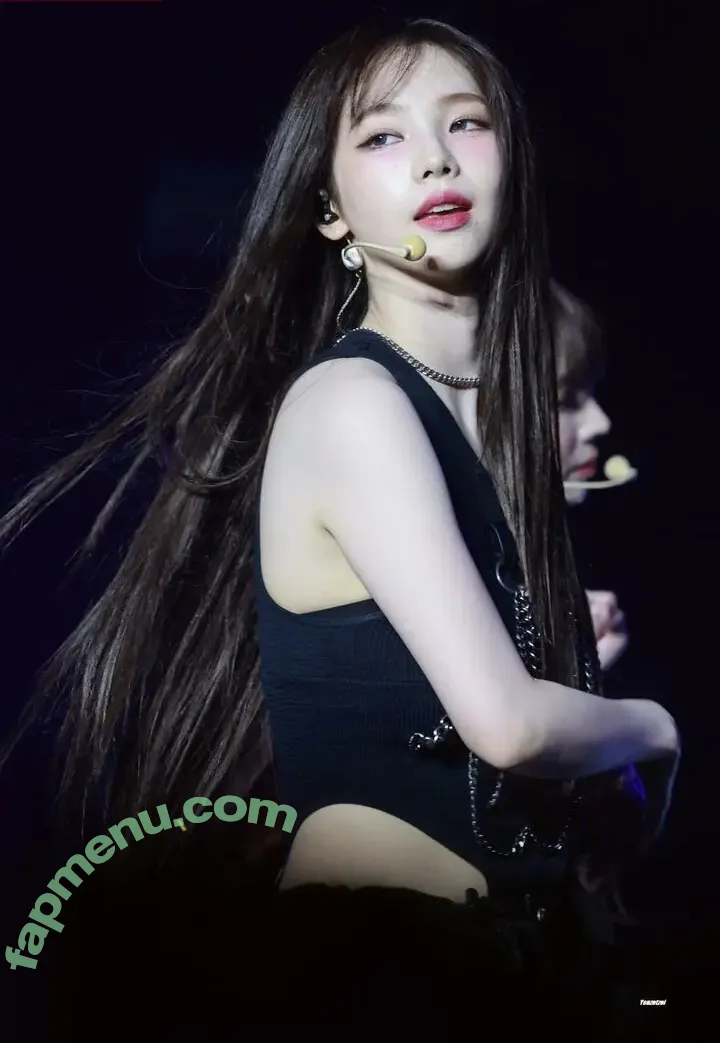 katarinabluu nude photo #1874 (Karina / aespa / karinamasfina)