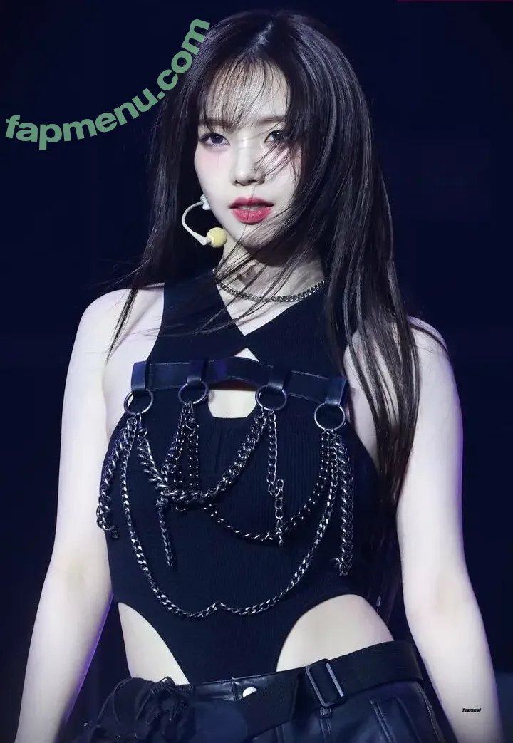 katarinabluu nude photo #1879 (Karina / aespa / karinamasfina)