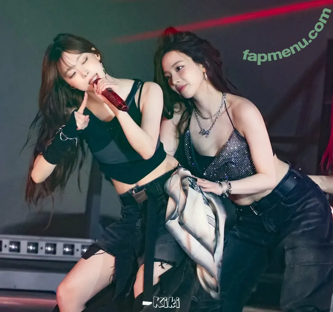 katarinabluu nude photo #1927 (Karina / aespa / karinamasfina)