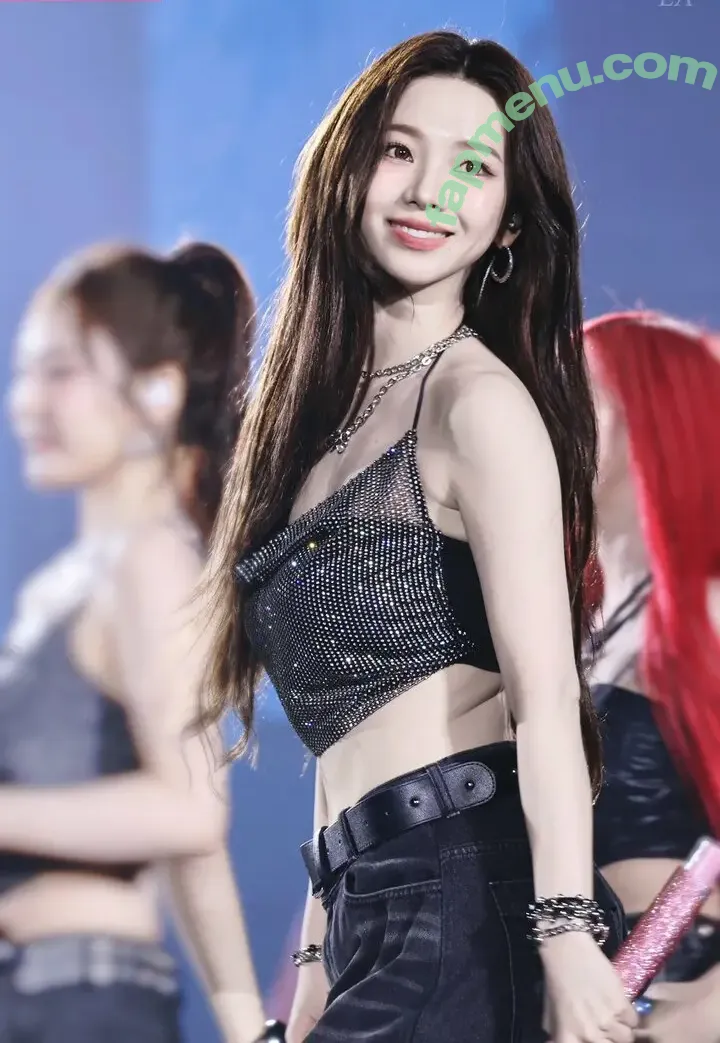 katarinabluu nude photo #1946 (Karina / aespa / karinamasfina)