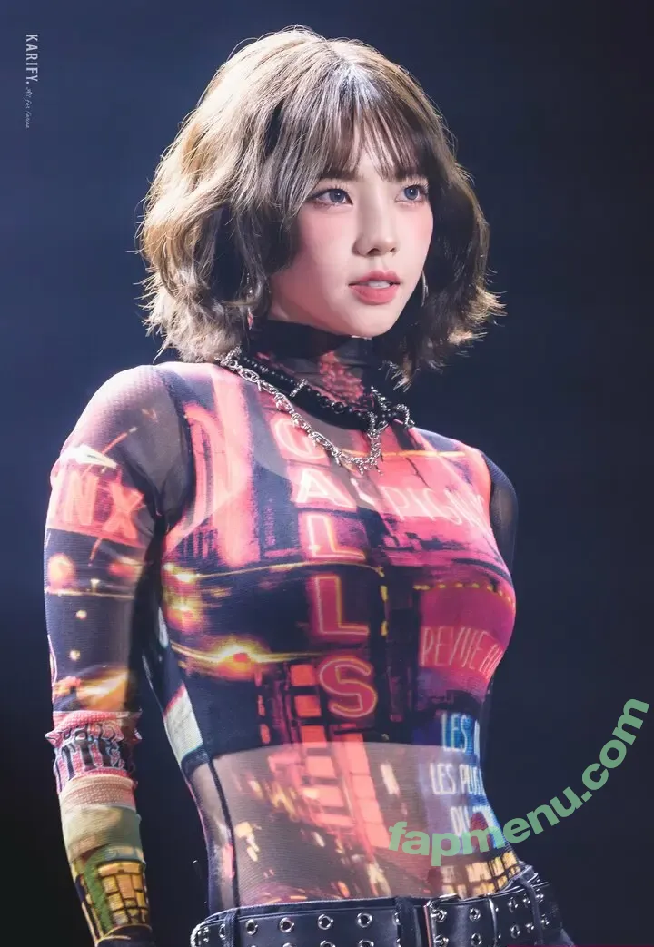 katarinabluu nude photo #1986 (Karina / aespa / karinamasfina)