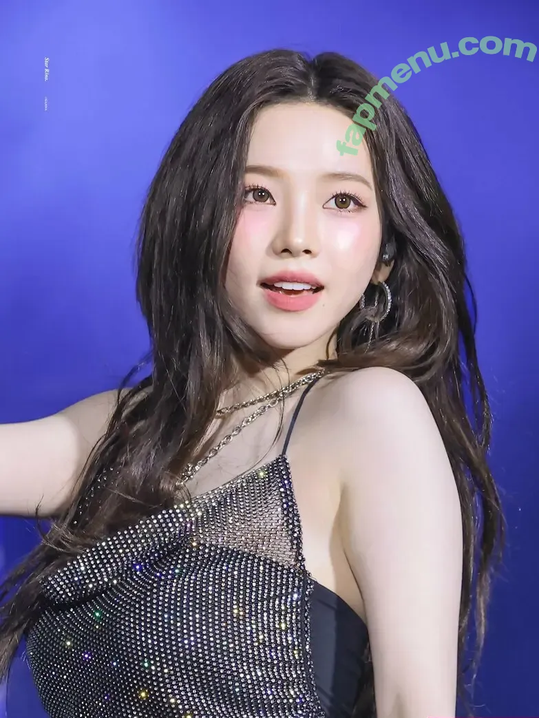 katarinabluu nude photo #2003 (Karina / aespa / karinamasfina)