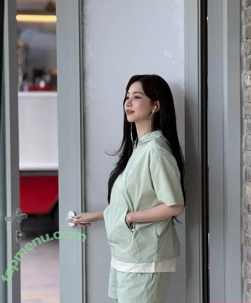 katarinabluu nude photo #2024 (Karina / aespa / karinamasfina)