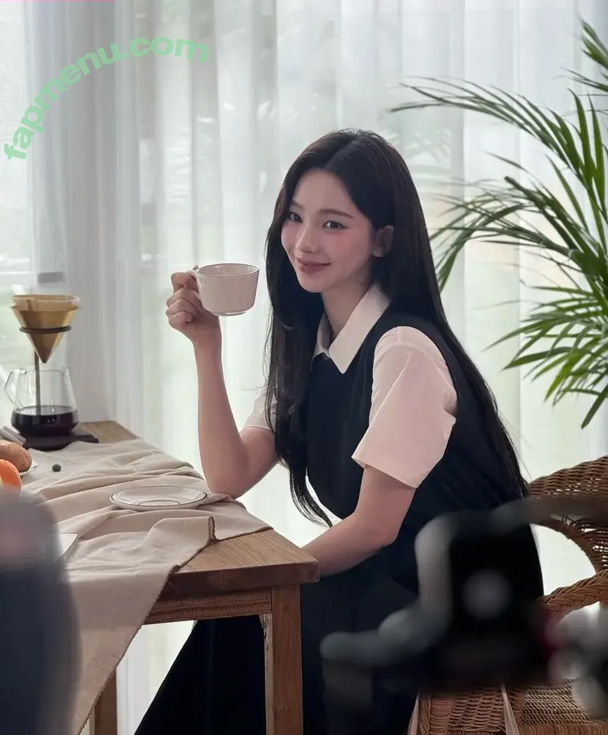 katarinabluu nude photo #2030 (Karina / aespa / karinamasfina)