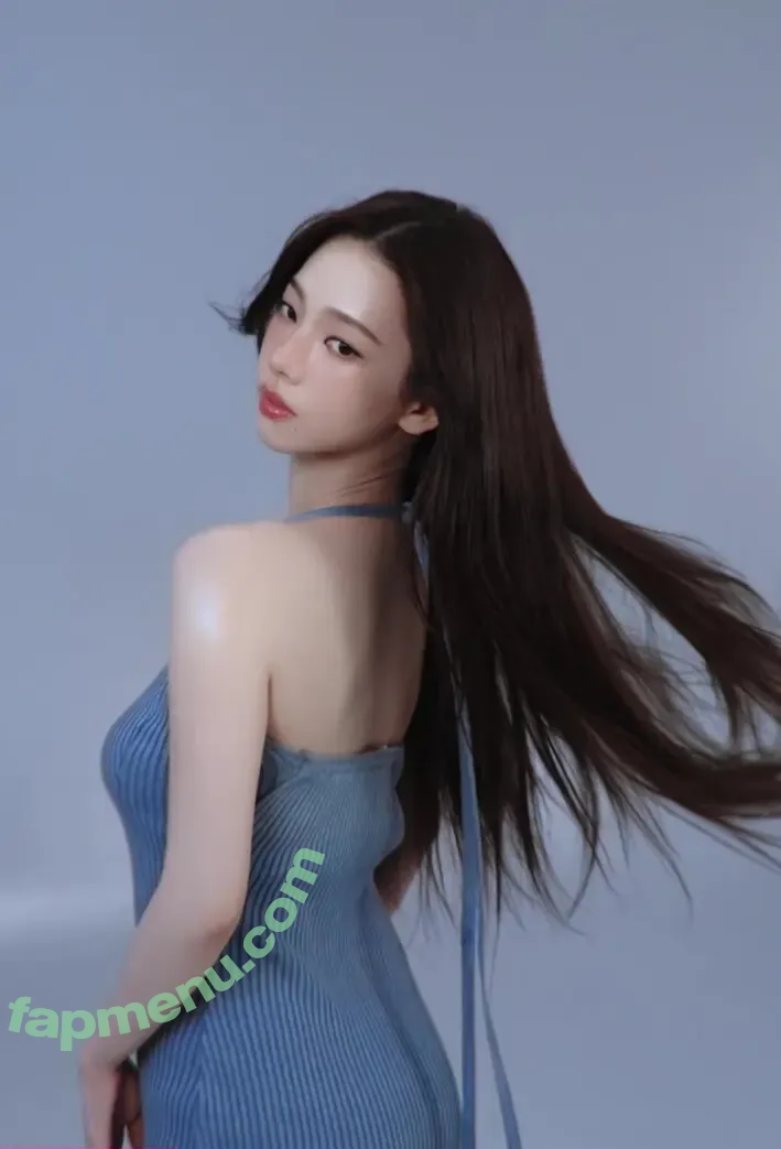 katarinabluu nude photo #2039 (Karina / aespa / karinamasfina)