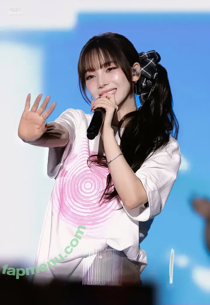 katarinabluu nude photo #2065 (Karina / aespa / karinamasfina)