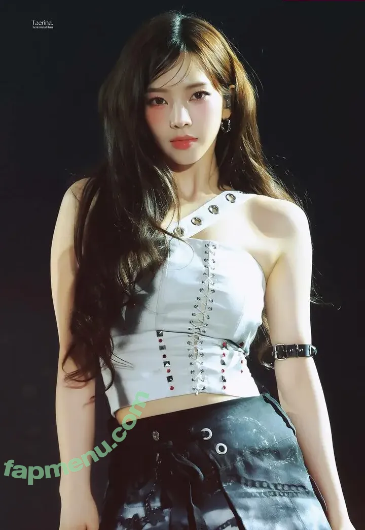 katarinabluu nude photo #2088 (Karina / aespa / karinamasfina)