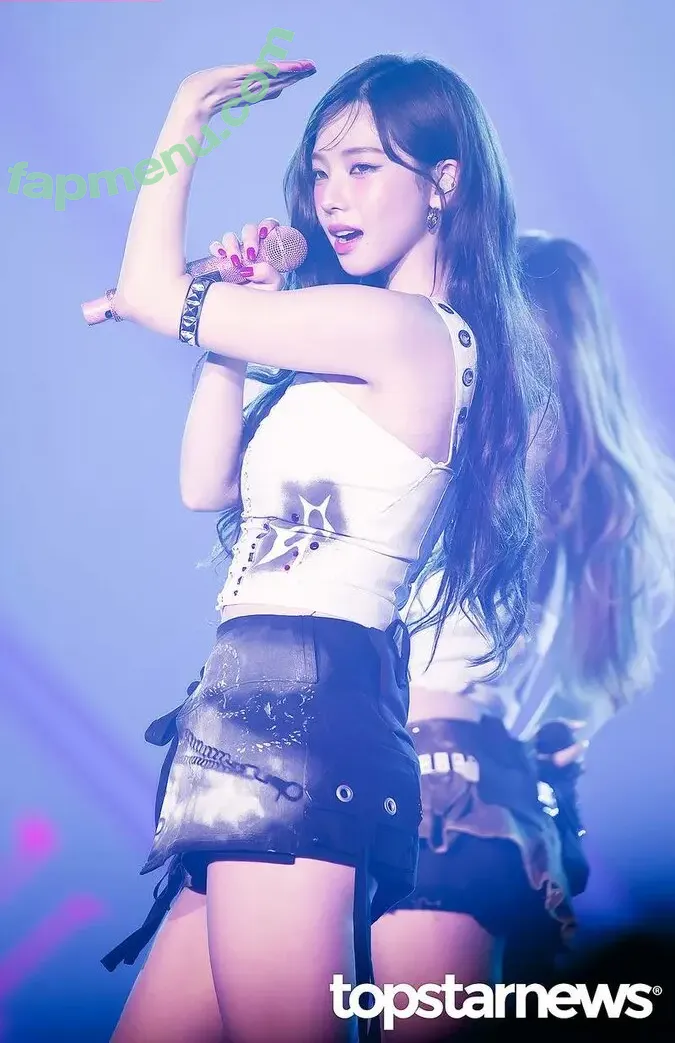 katarinabluu nude photo #2108 (Karina / aespa / karinamasfina)