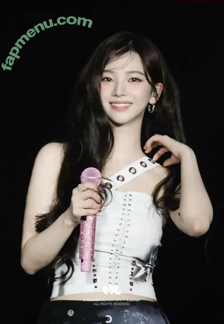 katarinabluu nude photo #2116 (Karina / aespa / karinamasfina)