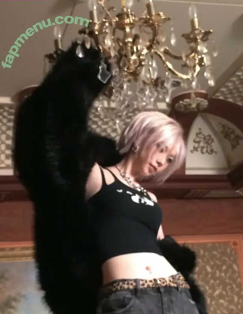 katarinabluu nude photo #2615 (Karina / aespa / karinamasfina)