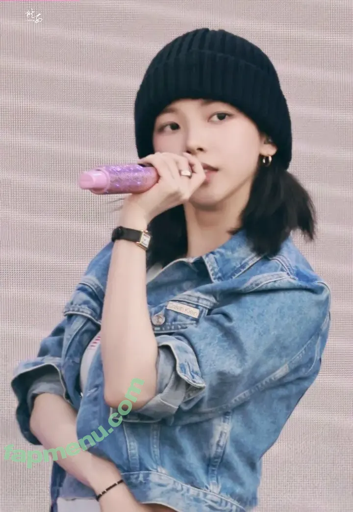 katarinabluu nude photo #2621 (Karina / aespa / karinamasfina)