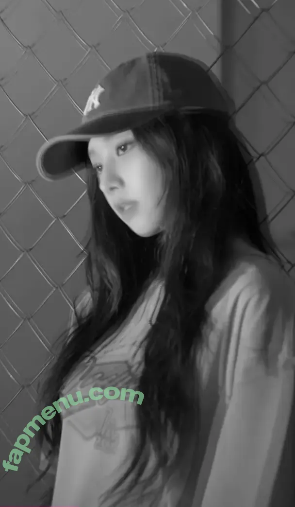 katarinabluu nude photo #2647 (Karina / aespa / karinamasfina)