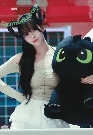 katarinabluu / Karina / aespa / karinamasfina nude photo #3919