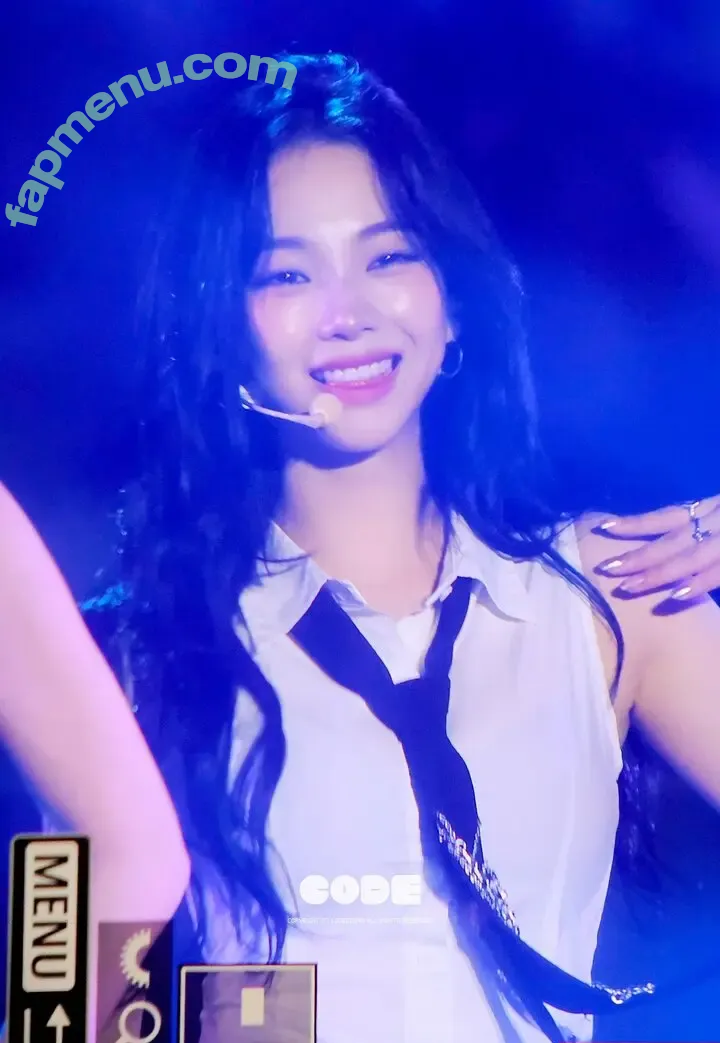 katarinabluu nude photo #3666 (Karina / aespa / karinamasfina)