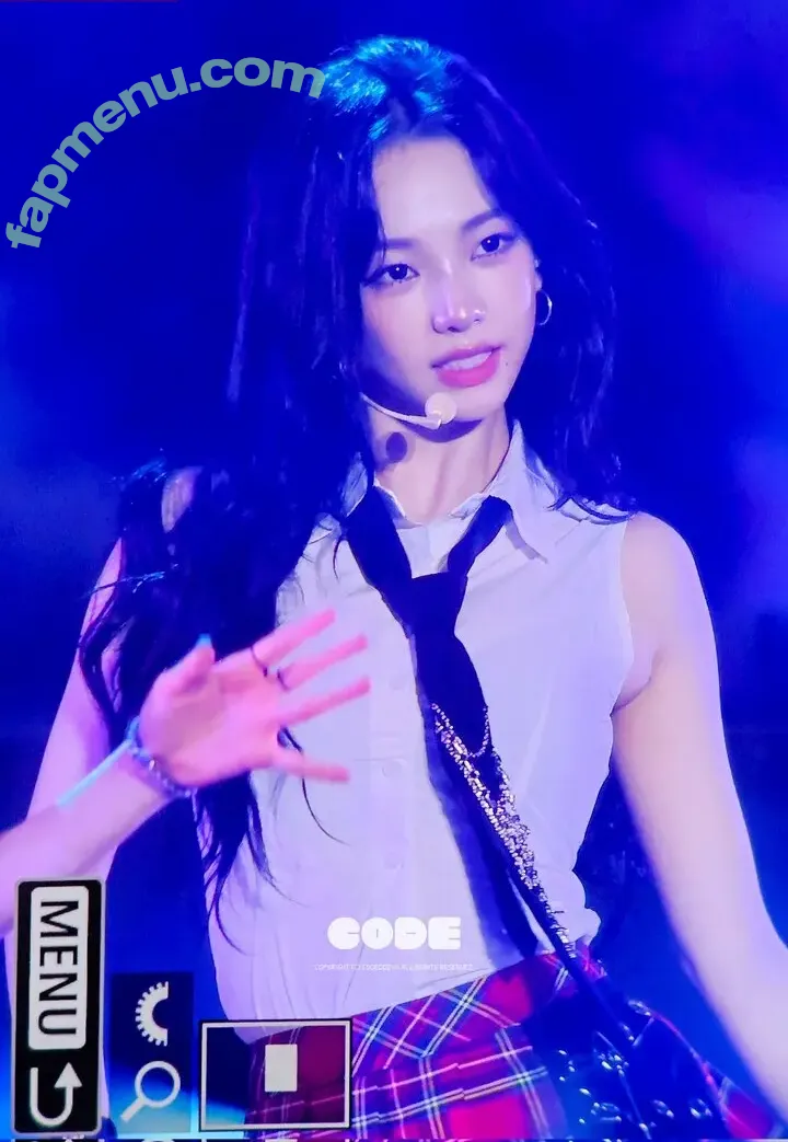 katarinabluu nude photo #3668 (Karina / aespa / karinamasfina)