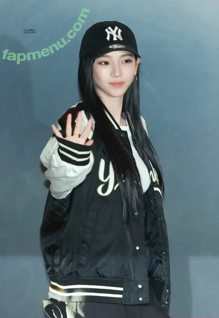 katarinabluu nude photo #3726 (Karina / aespa / karinamasfina)