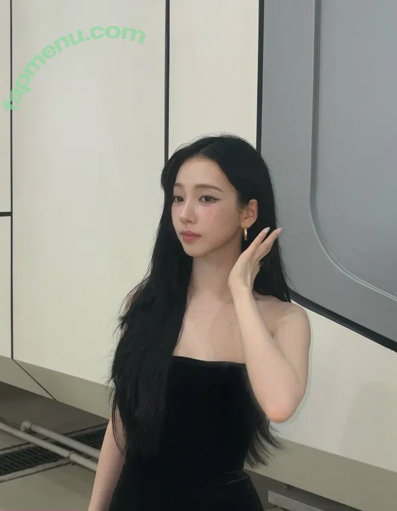 katarinabluu nude photo #3731 (Karina / aespa / karinamasfina)