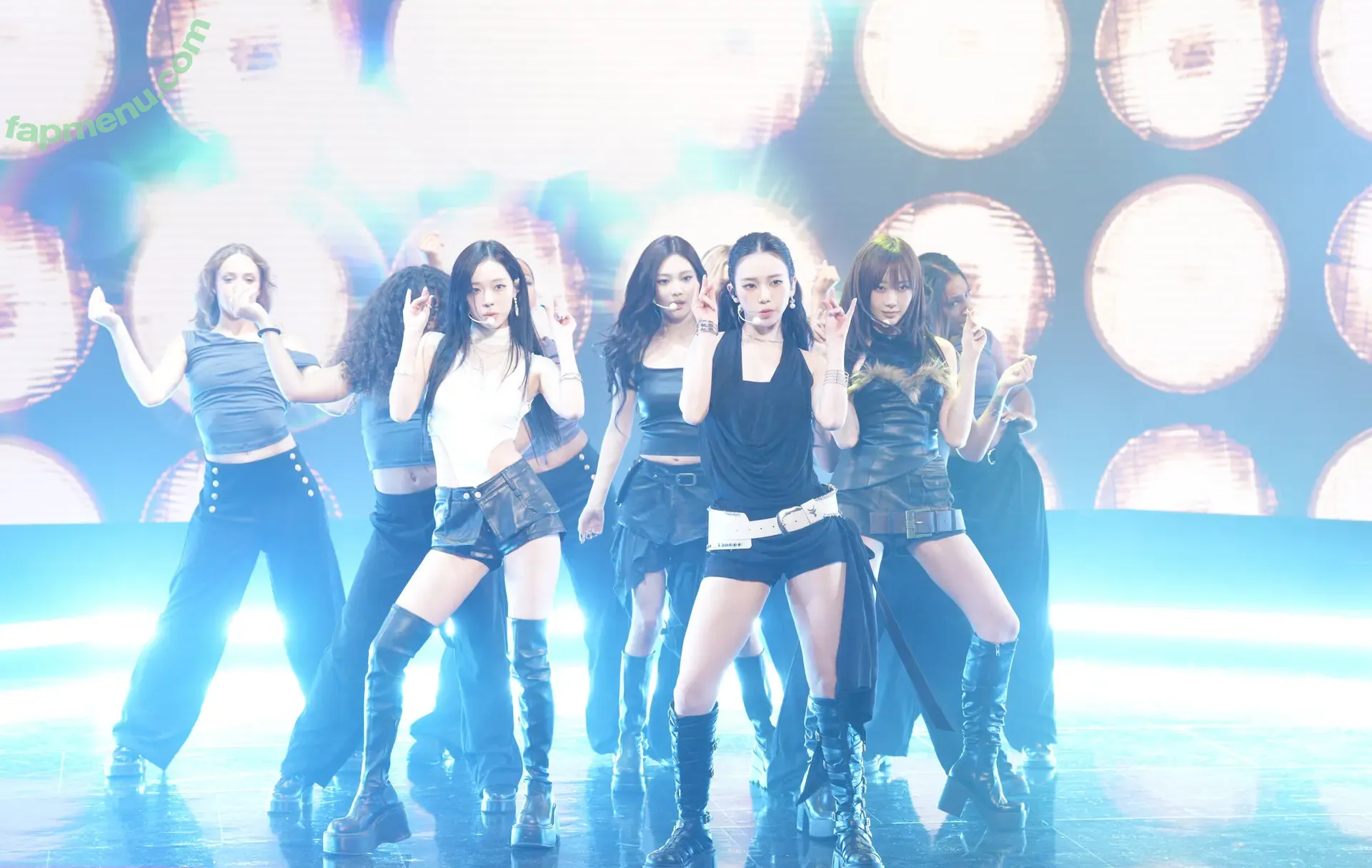 katarinabluu nude photo #3772 (Karina / aespa / karinamasfina)