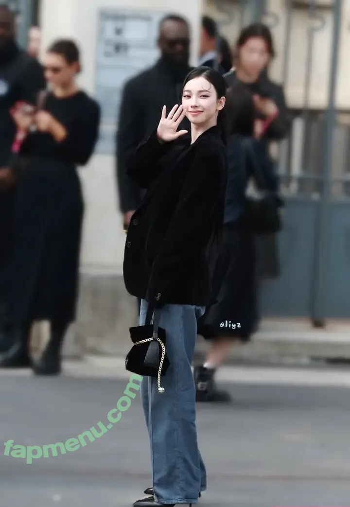 katarinabluu nude photo #3803 (Karina / aespa / karinamasfina)