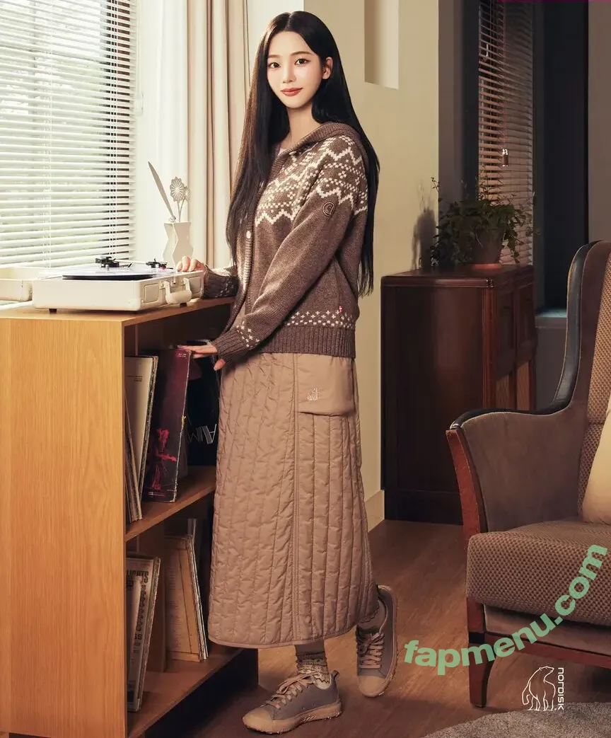 katarinabluu nude photo #3813 (Karina / aespa / karinamasfina)