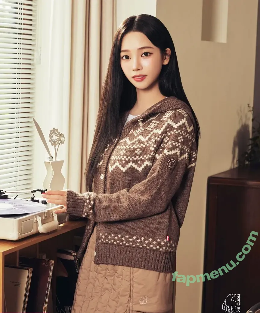 katarinabluu nude photo #3815 (Karina / aespa / karinamasfina)