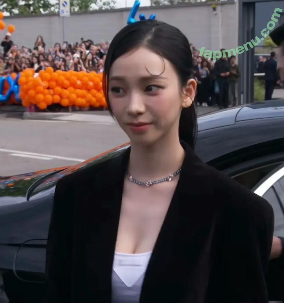 katarinabluu nude photo #3818 (Karina / aespa / karinamasfina)