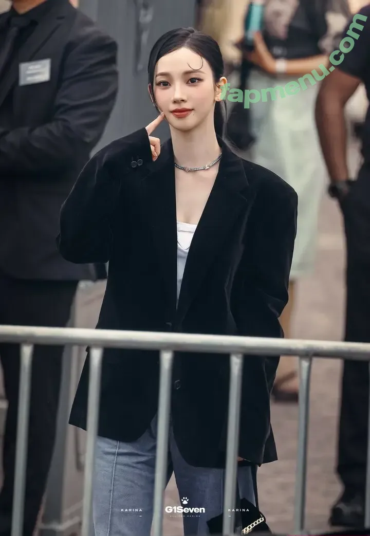 katarinabluu nude photo #3872 (Karina / aespa / karinamasfina)