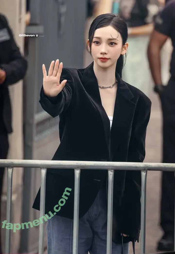 katarinabluu nude photo #3873 (Karina / aespa / karinamasfina)