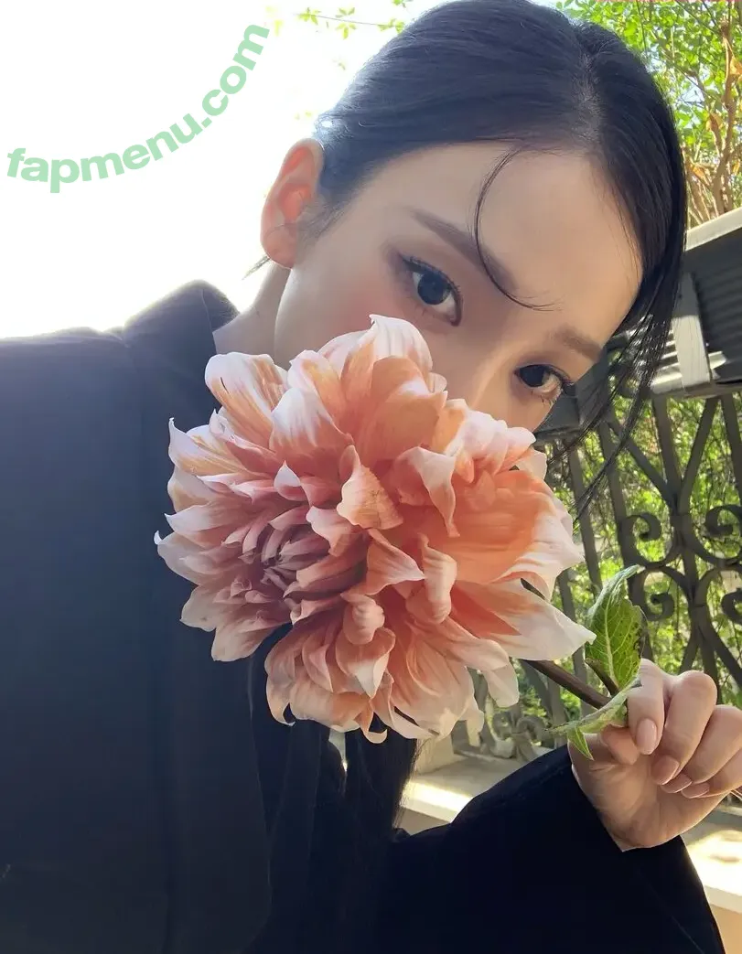 katarinabluu nude photo #3883 (Karina / aespa / karinamasfina)