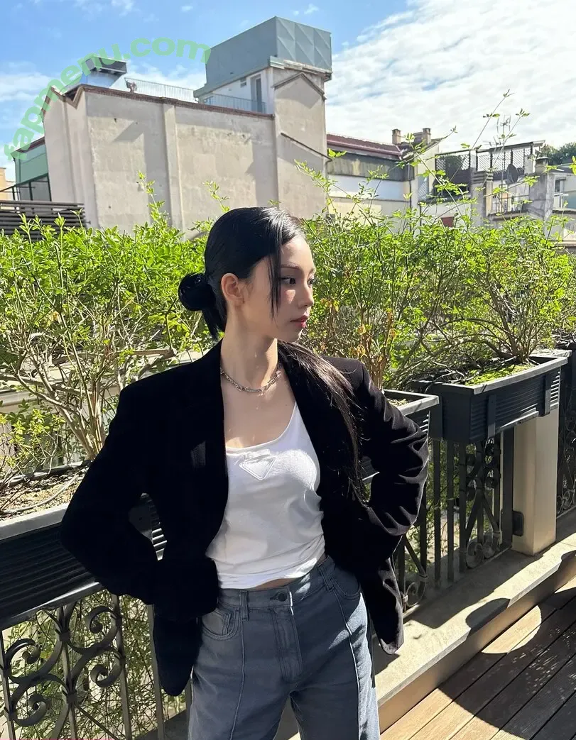 katarinabluu nude photo #3891 (Karina / aespa / karinamasfina)