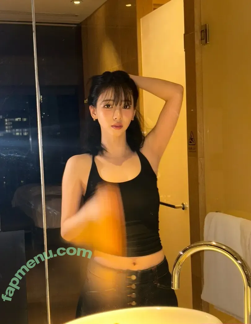 katarinabluu nude photo #3913 (Karina / aespa / karinamasfina)