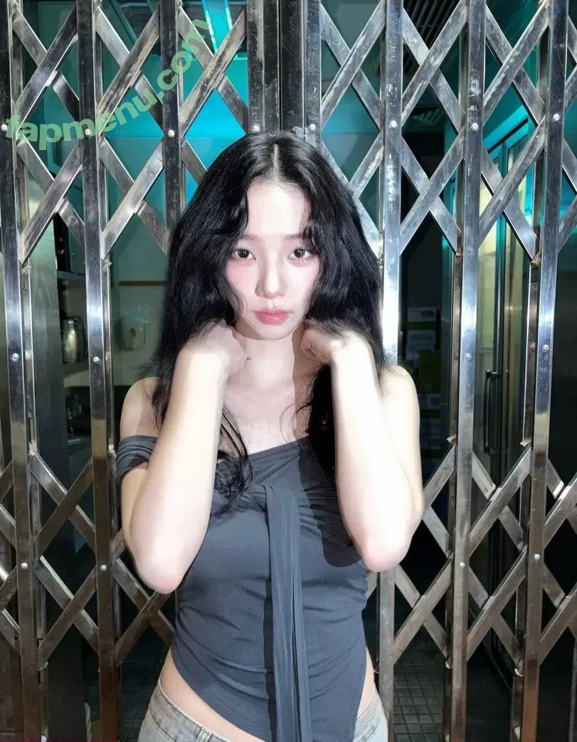 katarinabluu nude photo #3933 (Karina / aespa / karinamasfina)