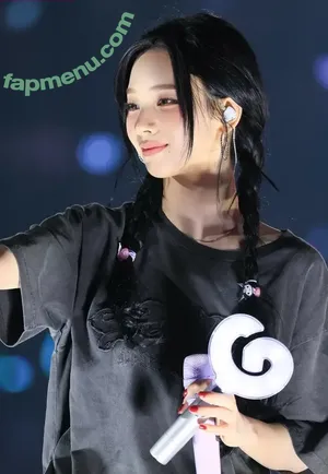 katarinabluu / Karina / aespa / karinamasfina nude photo #4074