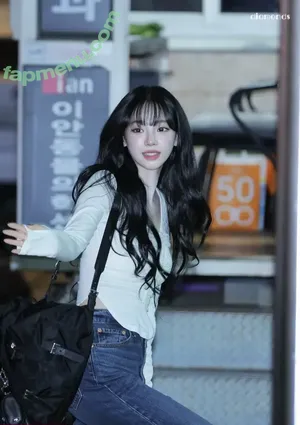 katarinabluu / Karina / aespa / karinamasfina nude photo #4177