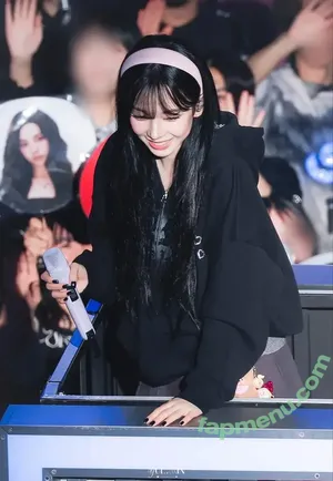 katarinabluu / Karina / aespa / karinamasfina nude photo #4428