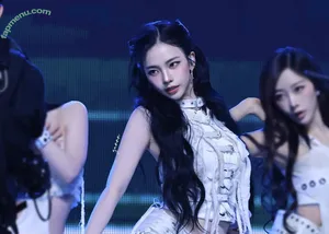 katarinabluu / Karina / aespa / karinamasfina nude photo #4585