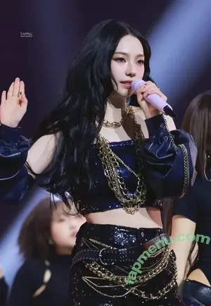 katarinabluu / Karina / aespa / karinamasfina nude photo #4690