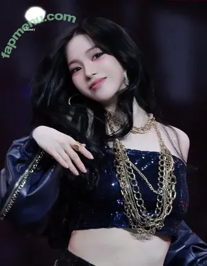 katarinabluu / Karina / aespa / karinamasfina nude photo #4692