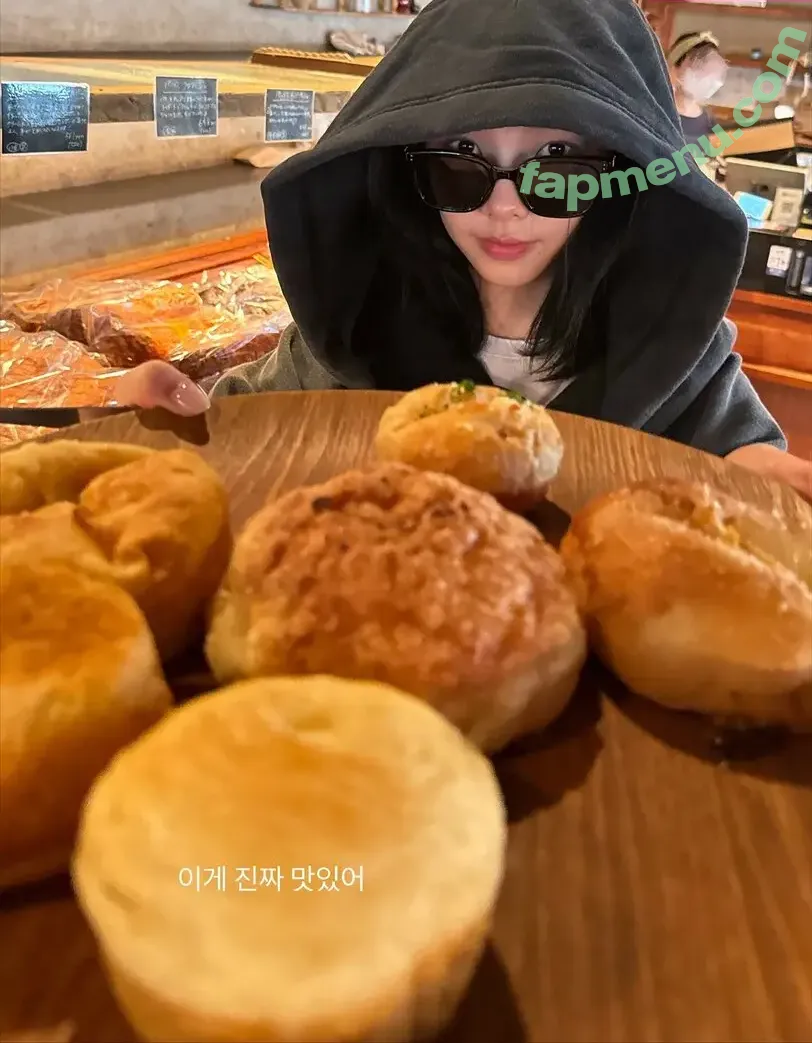 katarinabluu nude photo #4068 (Karina / aespa / karinamasfina)