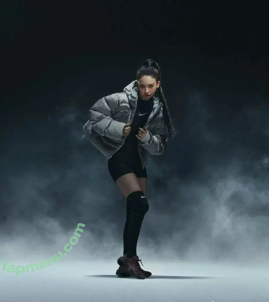 katarinabluu nude photo #4120 (Karina / aespa / karinamasfina)