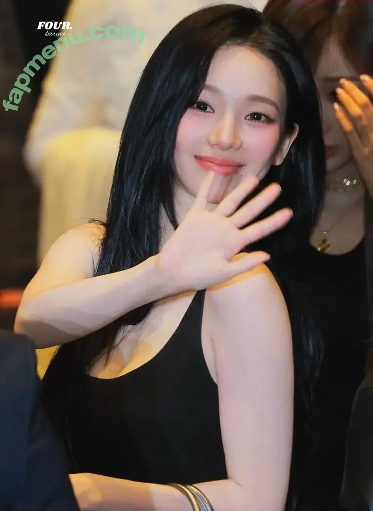 katarinabluu nude photo #4127 (Karina / aespa / karinamasfina)